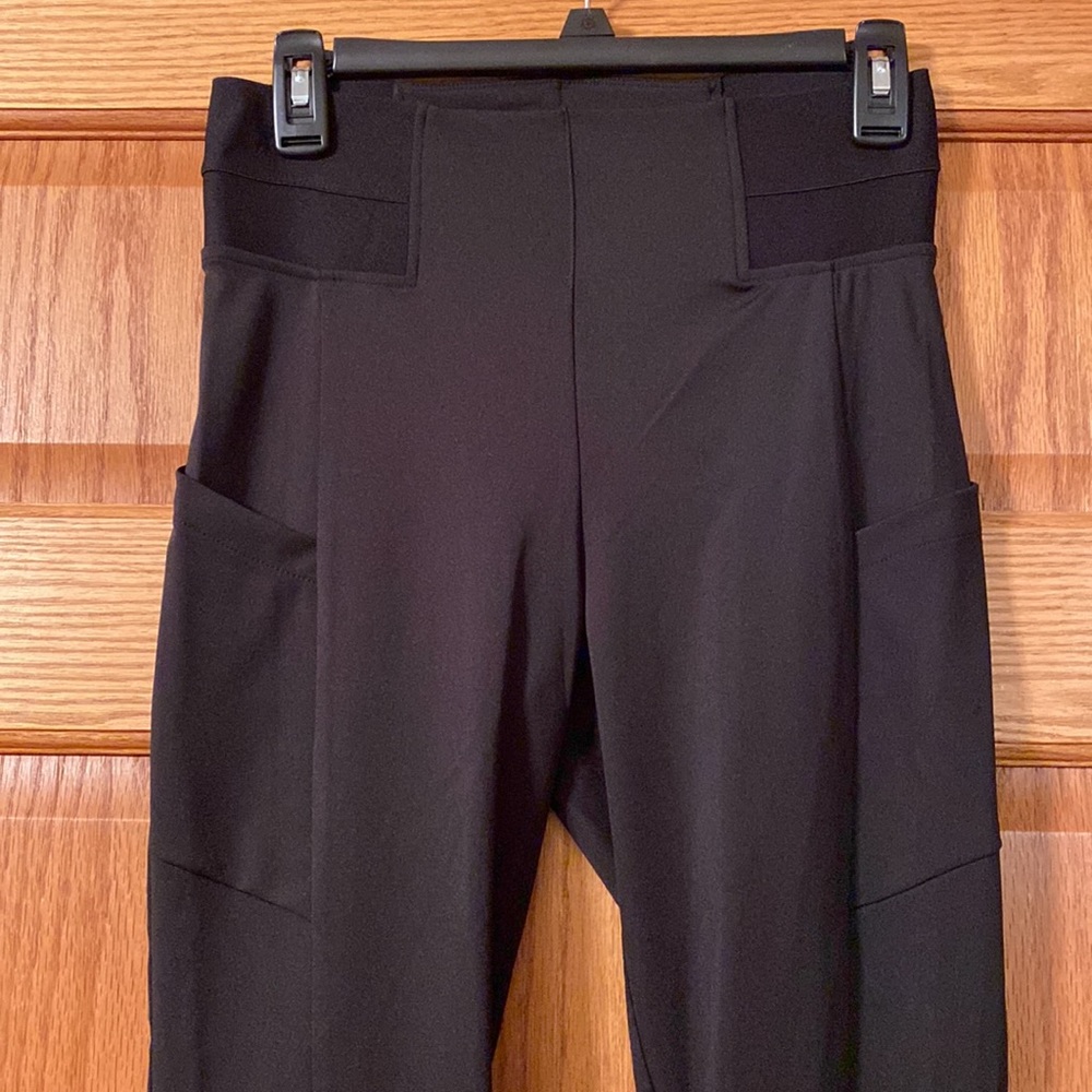 Simply Vera Wang High Waist Capri Leggings, Small